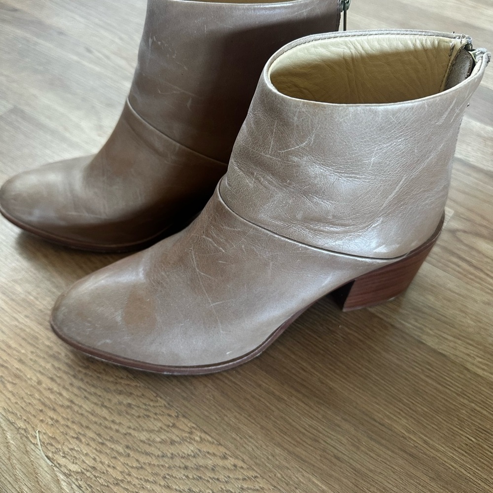 Nisolo Leather Ankle Boots